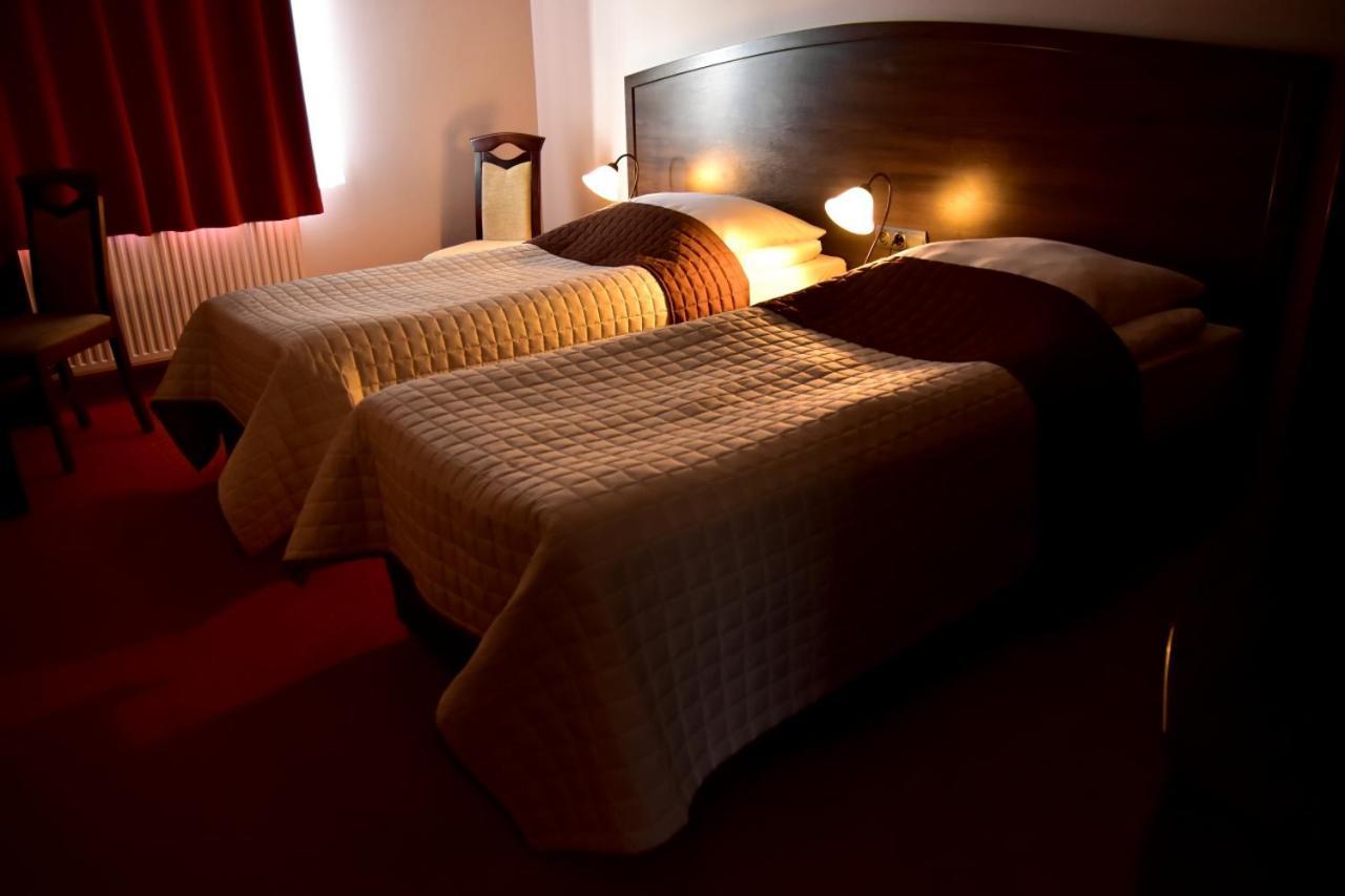 Hotel Nekla Ngoại thất bức ảnh